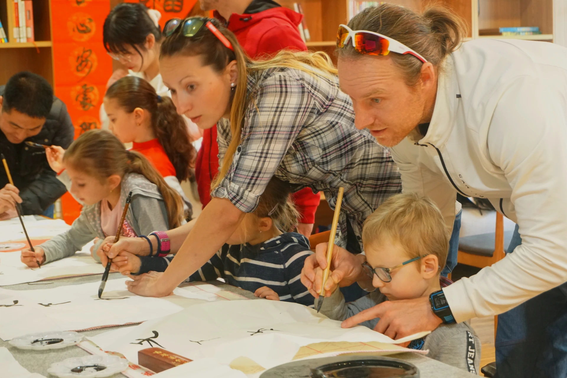 Caligraphy class with children and parents